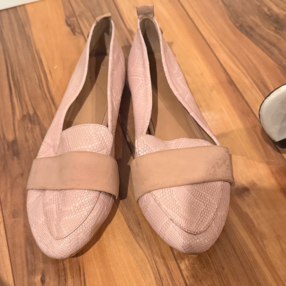 UGG Light Pink Textured Flats